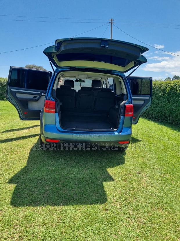 Volkswagen Touran 2015 Blue