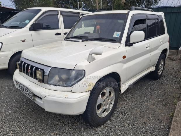 Mitsubishi Pajero Junior 1998 White
