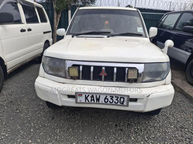 Mitsubishi Pajero Junior 1998 White