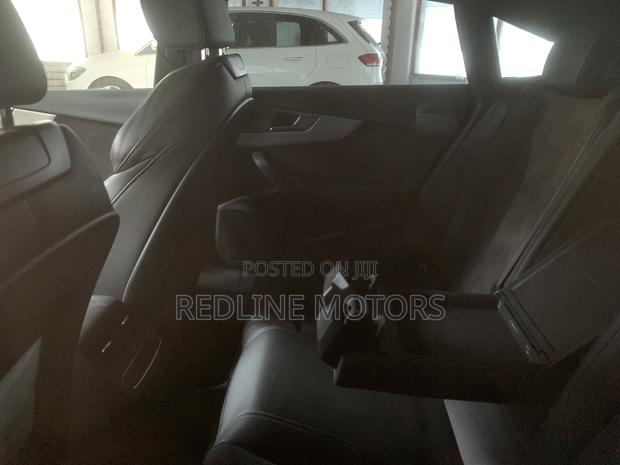 Audi A5 2.0T Premium AWD quattro Coupe 2019 Off white