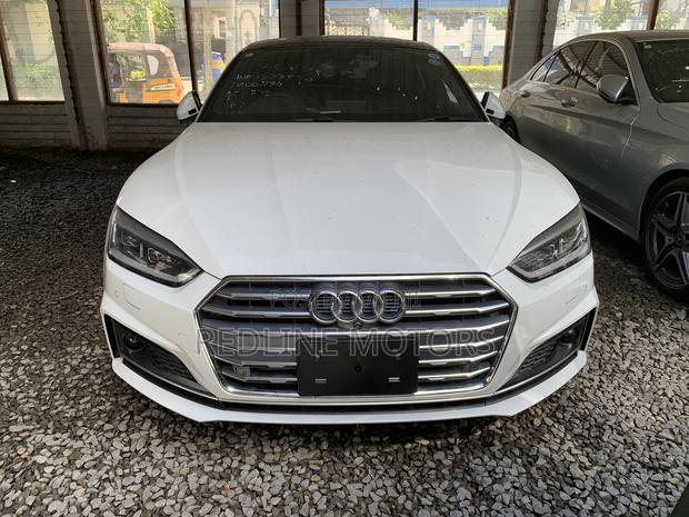 Audi A5 2.0T Premium AWD quattro Coupe 2019 Off white