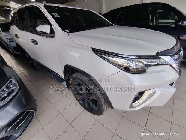 Toyota Fortuner 2.8 D AWD 2019 White