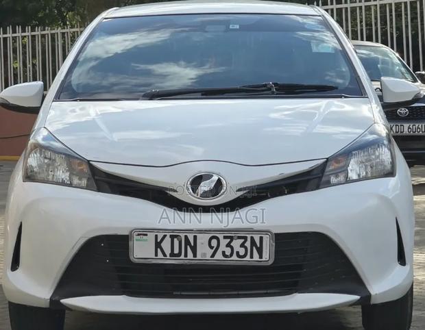 Toyota Vitz 2016 White