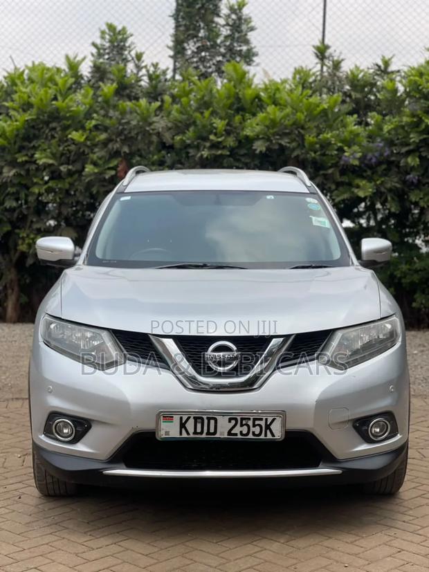 Nissan X-Trail 2.0 Petrol AWD 2016 Silver