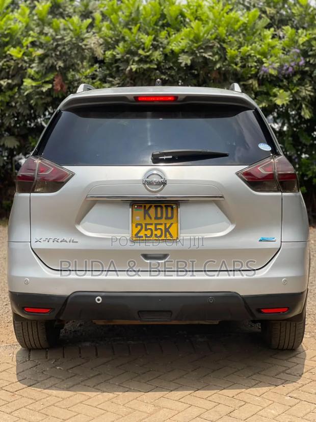 Nissan X-Trail 2.0 Petrol AWD 2016 Silver