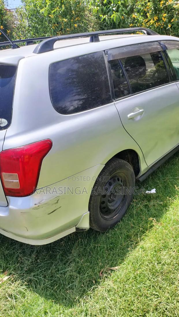 Toyota Corolla Fielder 2009 Silver