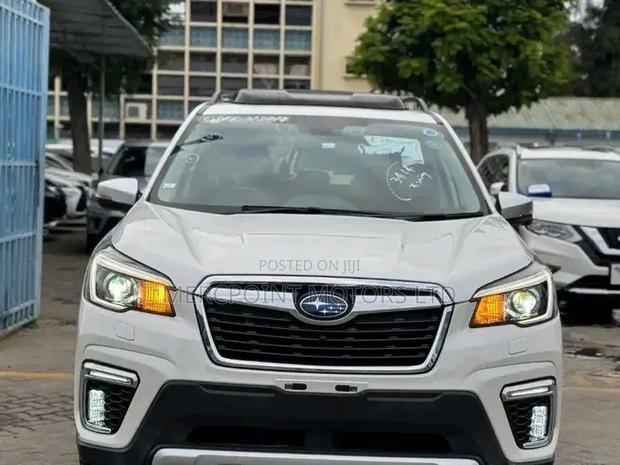 Subaru Forester Premium AWD 2020 Pearl