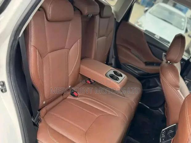 Subaru Forester Premium AWD 2020 Pearl