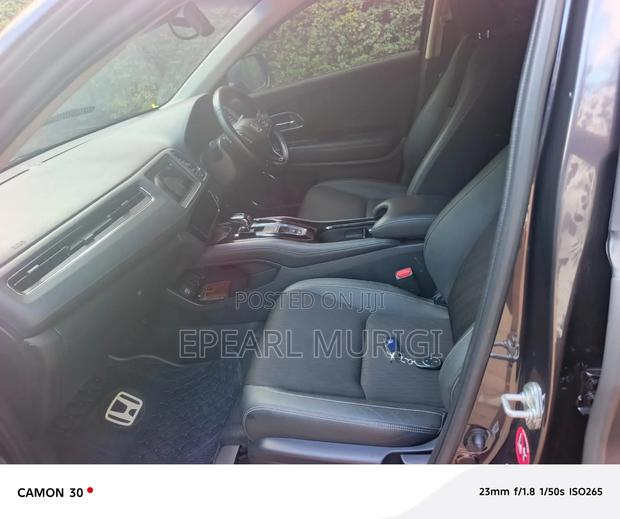 Honda Vezel 1.5 Hybrid 4WD 2018 Black
