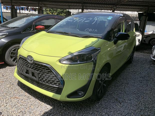 Toyota Sienta 1.5 FWD 2019 Green