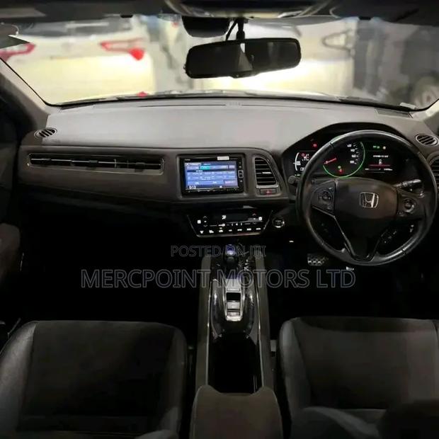 Honda Vezel 1.5 2WD 2019 Matt Black