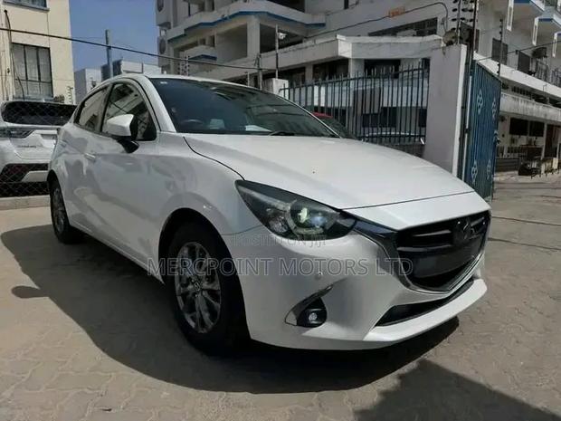 Mazda Demio 2019 White