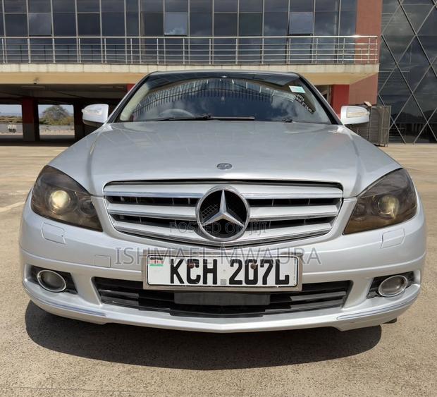 Mercedes-Benz C200 2009 Silver