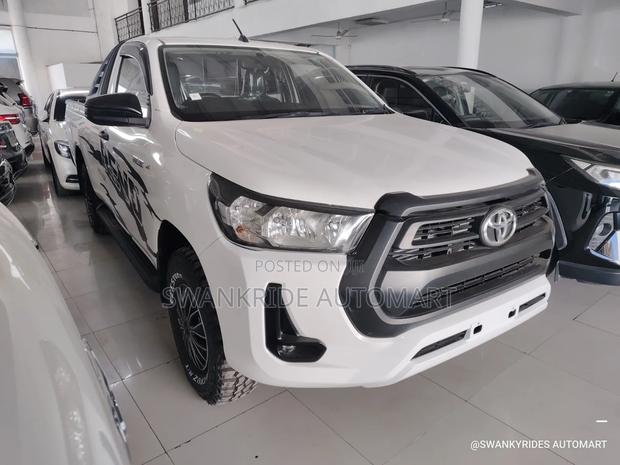 Toyota Hilux Revo Single Cab Deisel 2.8 RWD 2020 White