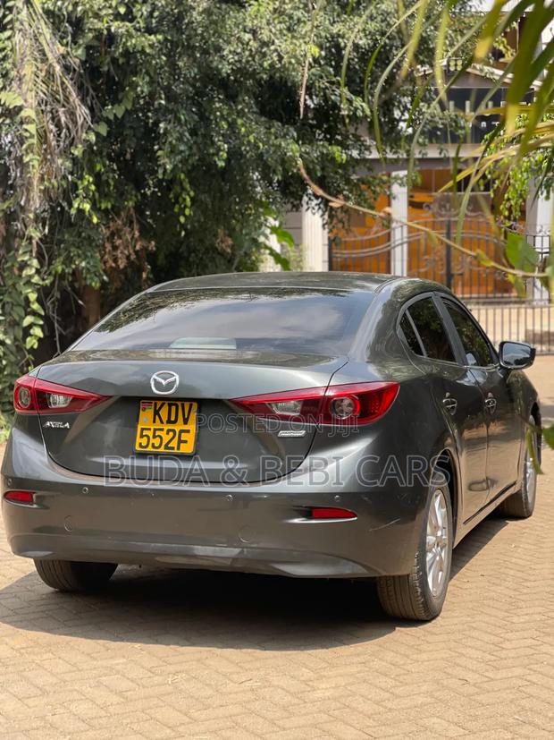 Mazda Axela 2018 Gray