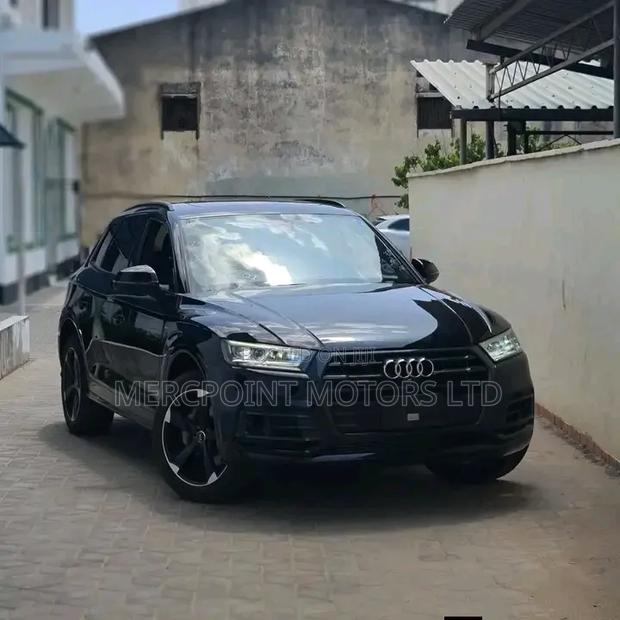 Audi Q5 2.0T Premium AWD quattro 2019 Matt Black