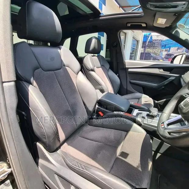 Audi Q5 2.0T Premium AWD quattro 2019 Matt Black
