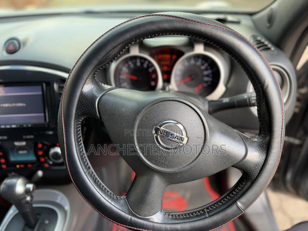 Nissan Juke 2011 Gray