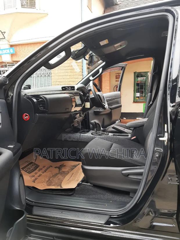Toyota Hilux Revo Double Cab Deisel 2.4 AWD 2019 Black