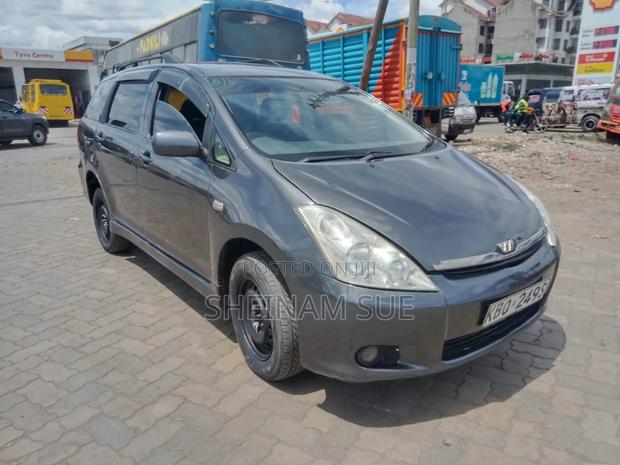Toyota Wish 2006 Gray