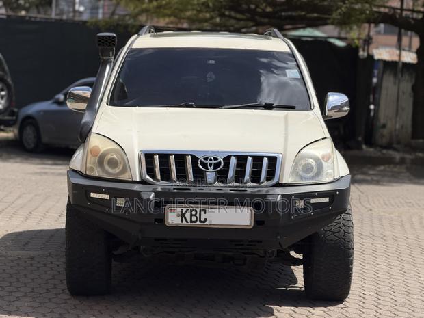 Toyota Land Cruiser Prado 2008 White