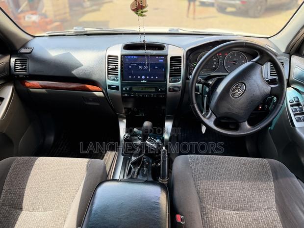 Toyota Land Cruiser Prado 2008 White