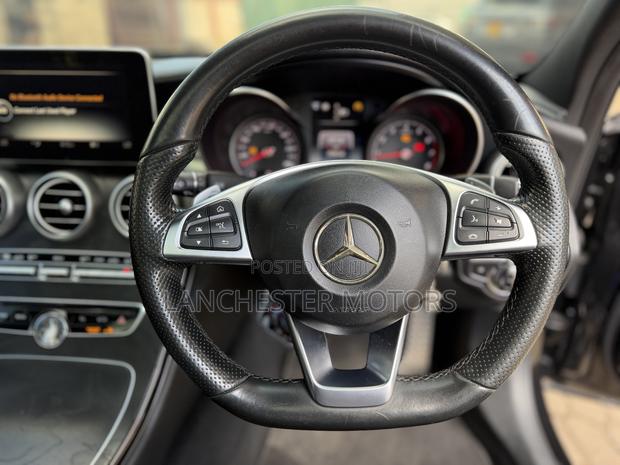 Mercedes-Benz C200 2015 Black