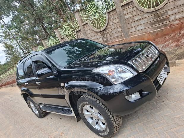 Toyota Land Cruiser Prado 2005 Black