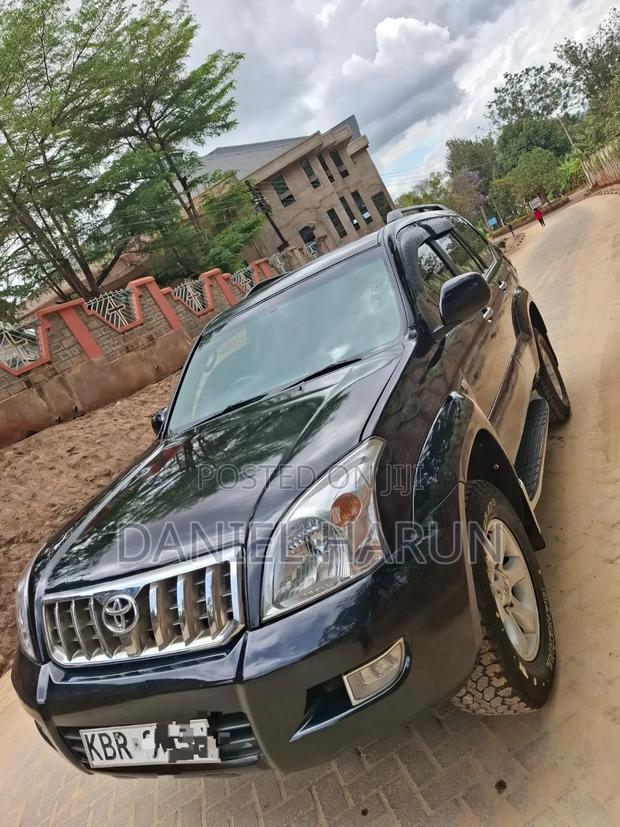 Toyota Land Cruiser Prado 2005 Black