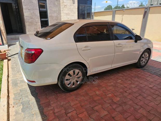 Toyota Axio 1.5 G 2WD 2015 White