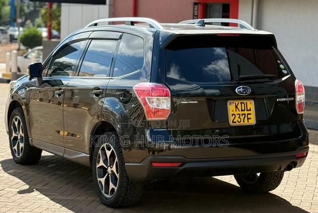 Subaru Forester 2015 Black