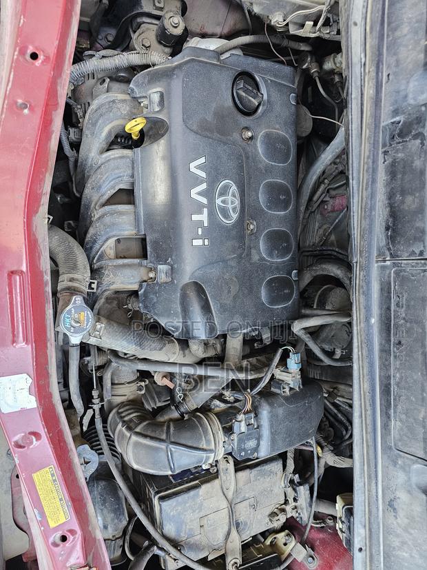 Toyota Porte 1.3 FWD 2009 Red