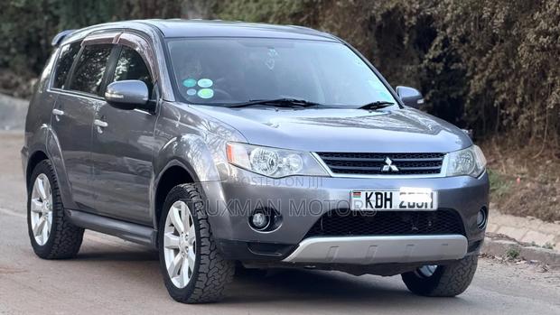 Mitsubishi Outlander 2009 Silver