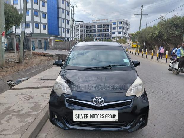 Toyota Ractis 1.5 FWD 2011 Black