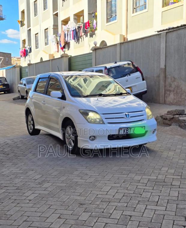 Toyota IST 2005 White