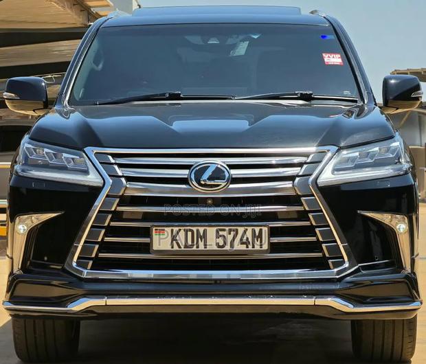 Lexus LX 2016