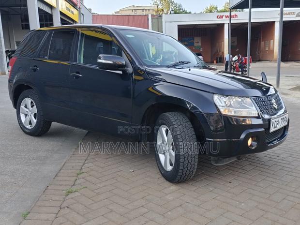 Suzuki Escudo 2010 Black