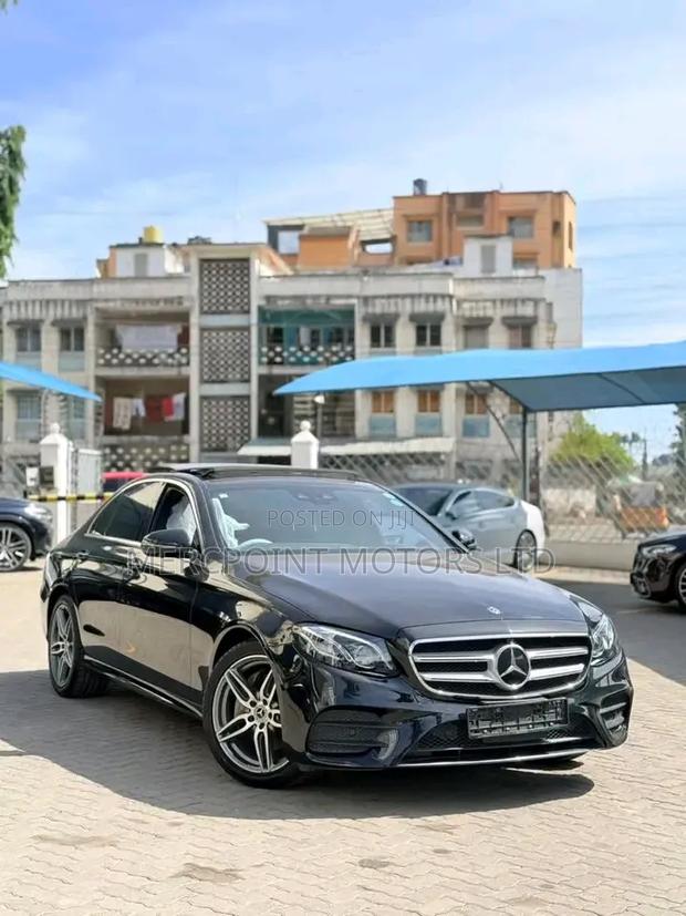 Mercedes-Benz E200 2019 Matt Black