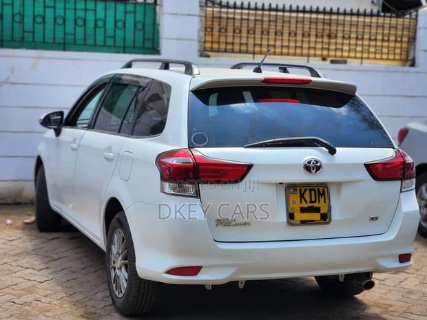 Toyota Corolla Fielder 2016 White