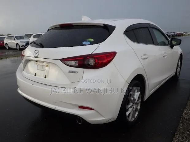 Mazda Axela 2016 White