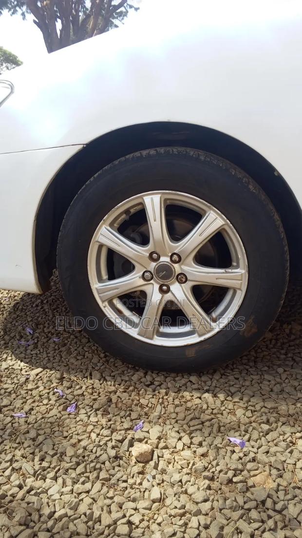 Toyota Premio 1.8 FWD 2012 White