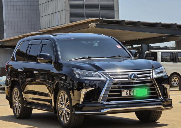 Lexus LX 2016 Black