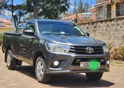 Toyota Hilux 2018 Gray for sale