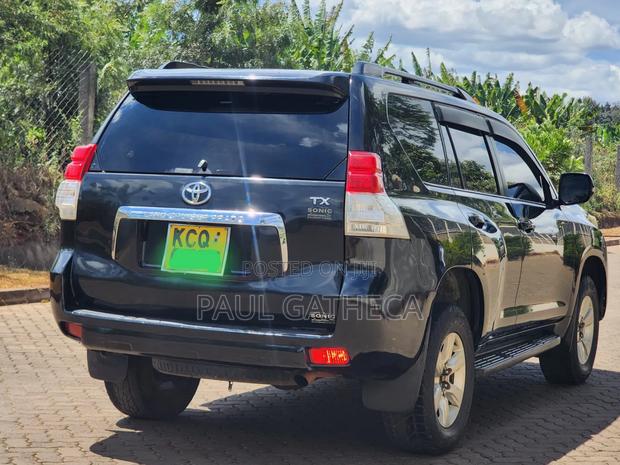 Toyota Land Cruiser Prado 2011 Black