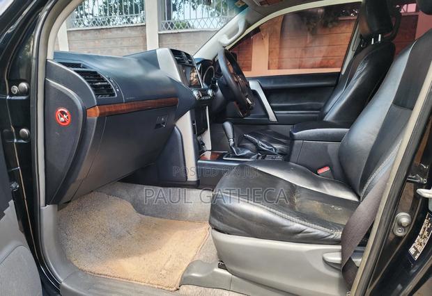 Toyota Land Cruiser Prado 2011 Black
