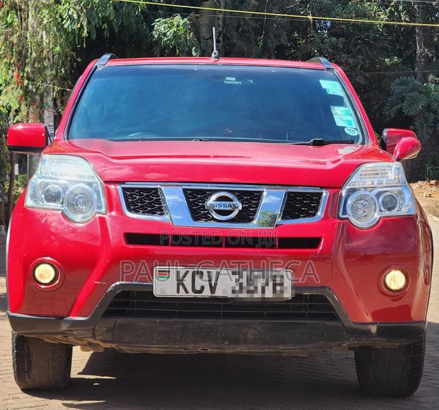 Nissan X-Trail 2012 Red