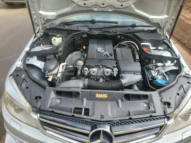 Mercedes-Benz C200 2012 Silver