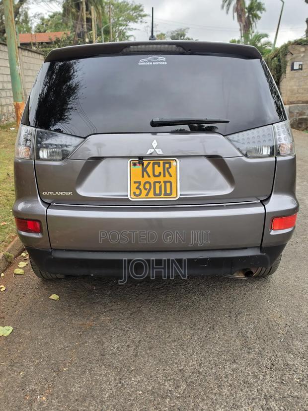 Mitsubishi Outlander Sport ES 2011 Gray