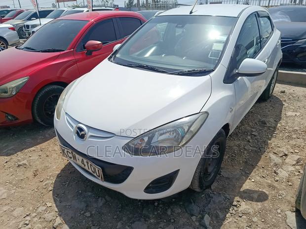 Mazda Demio 2012