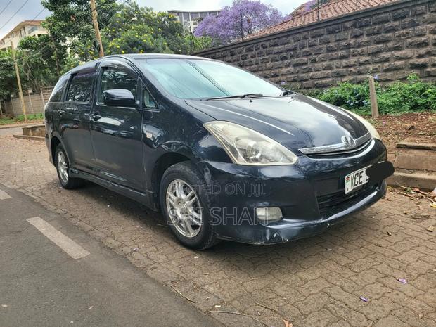 Toyota Wish 2010 Black